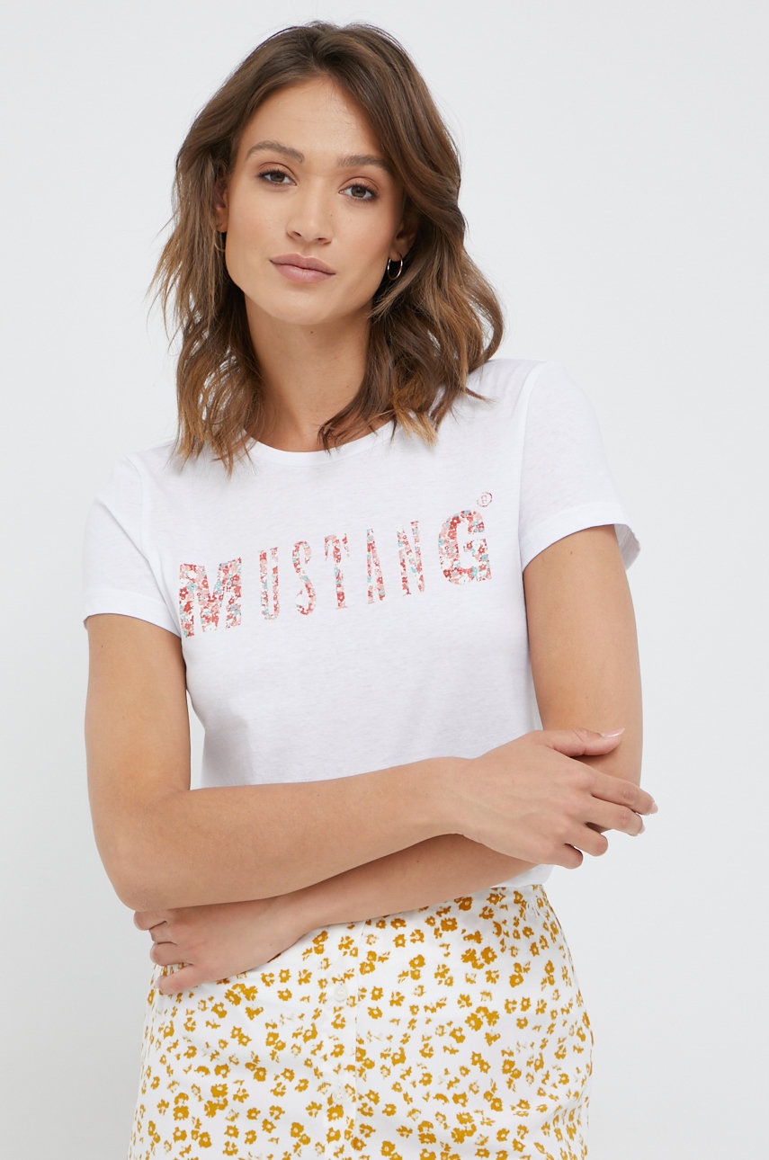 

Памучна тениска Mustang в бяло, Бял