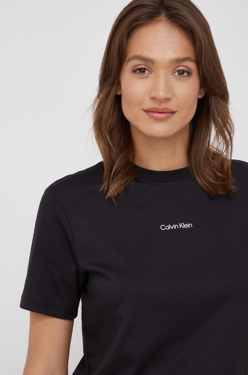 

Памучна тениска Calvin Klein в черно, Черен