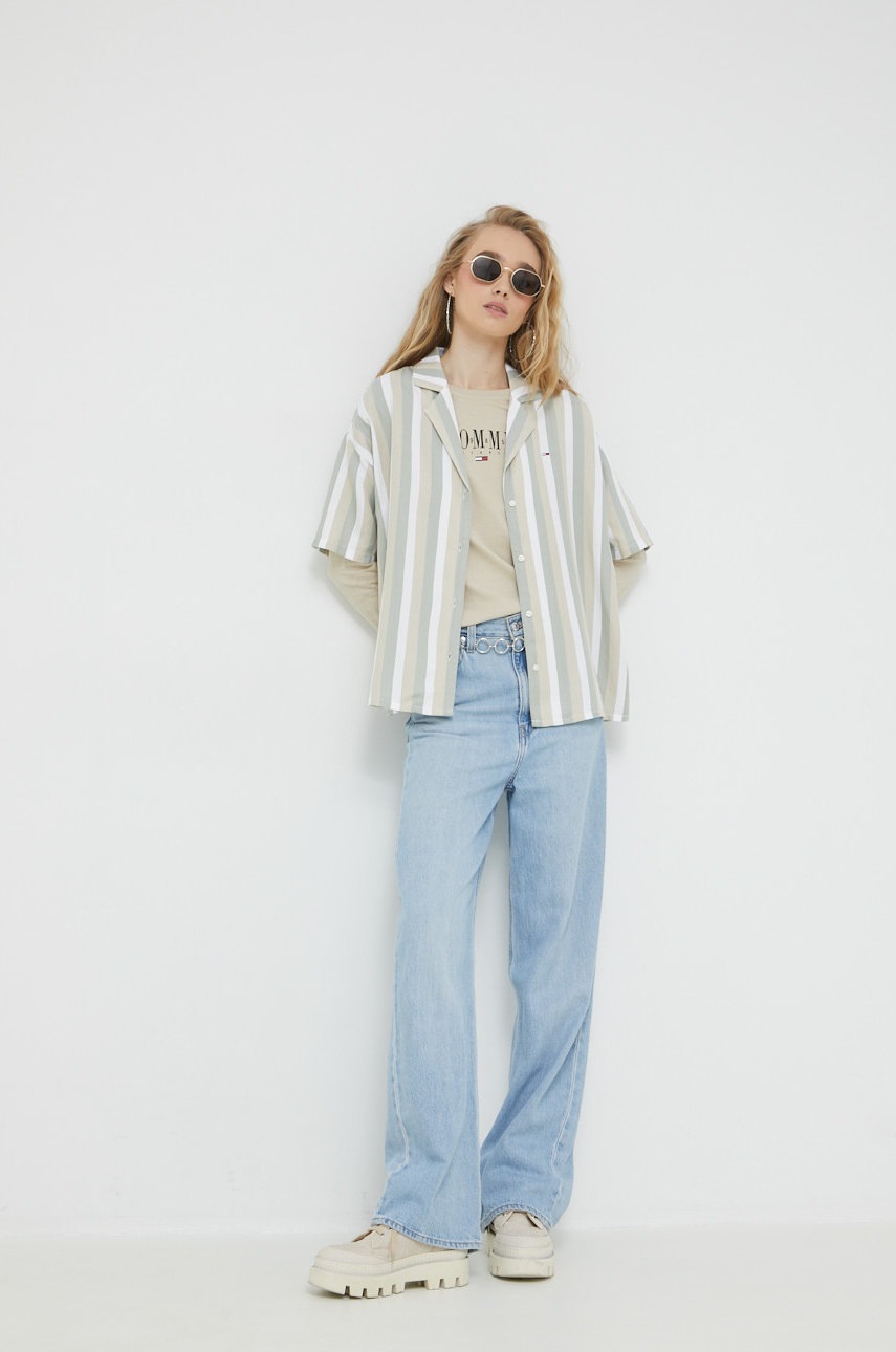 

Рубашка с примесью льна Tommy Jeans женская цвет зелёный relaxed классический воротник