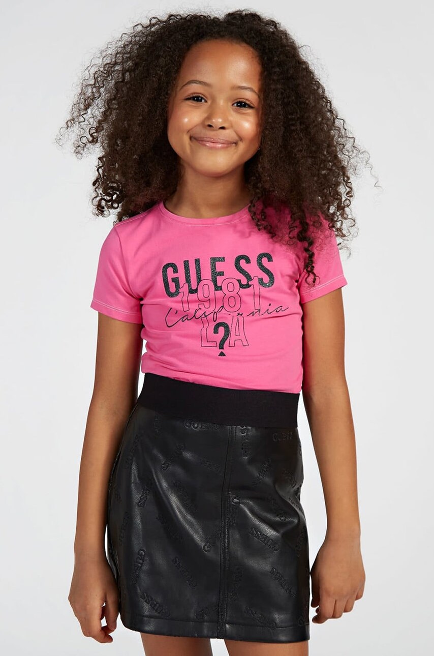 

Детска тениска Guess в розово, Розов