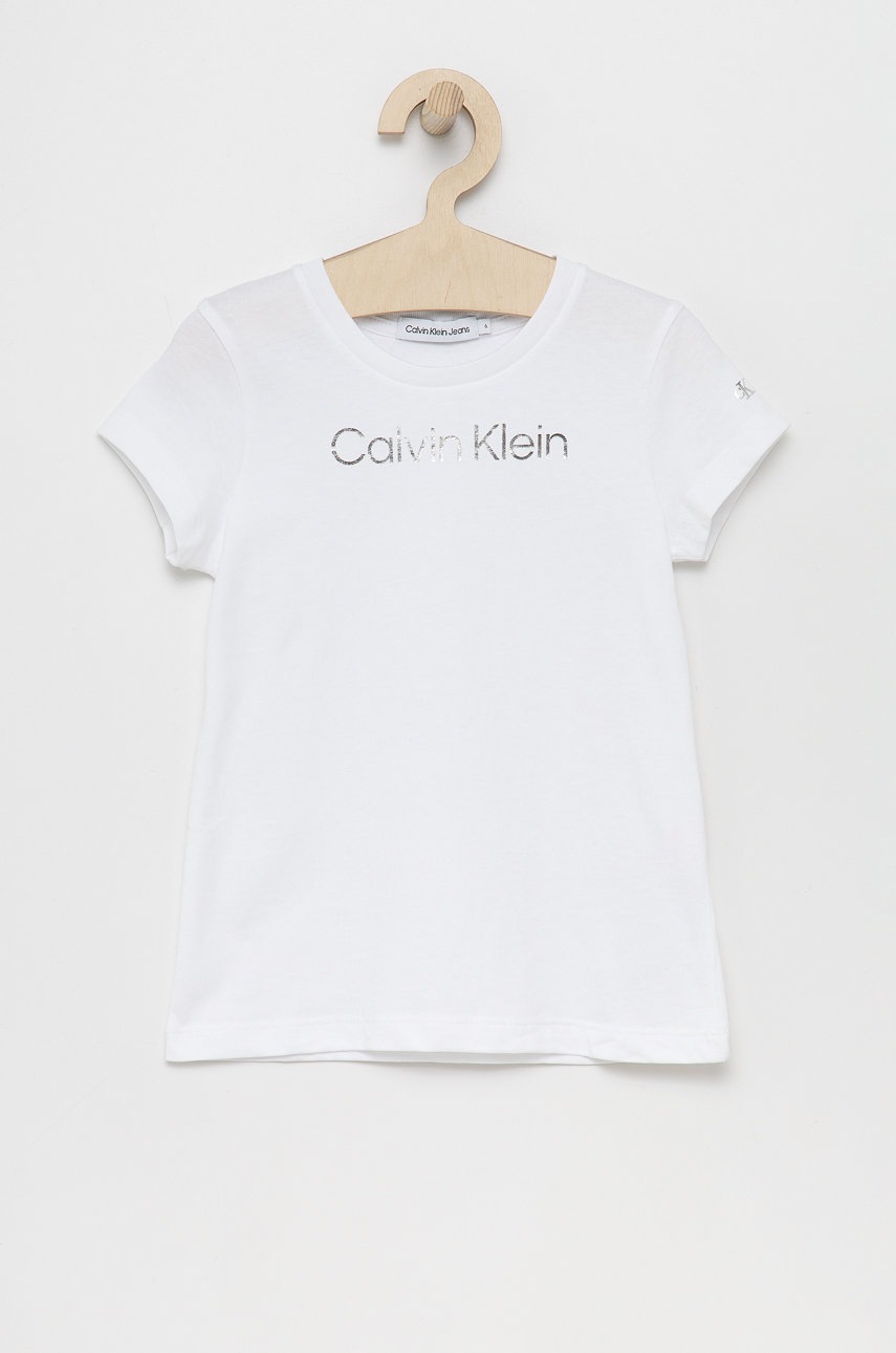 

Детска памучна тениска Calvin Klein Jeans в бяло, Бял
