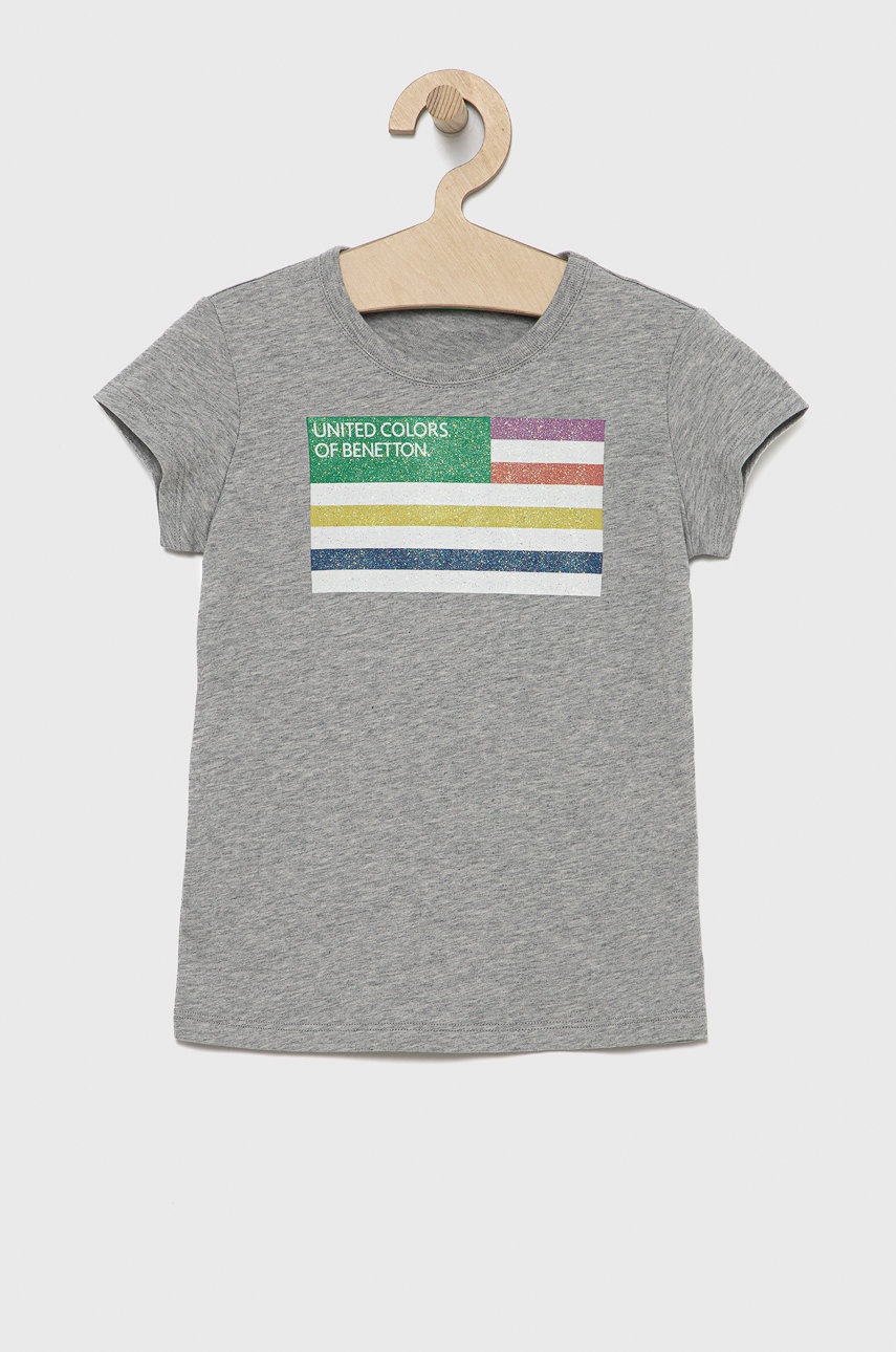 

Детска памучна тениска United Colors of Benetton в сиво, Сив