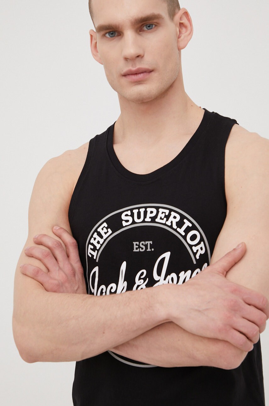 

Памучна тениска Jack & Jones в черно, Черен