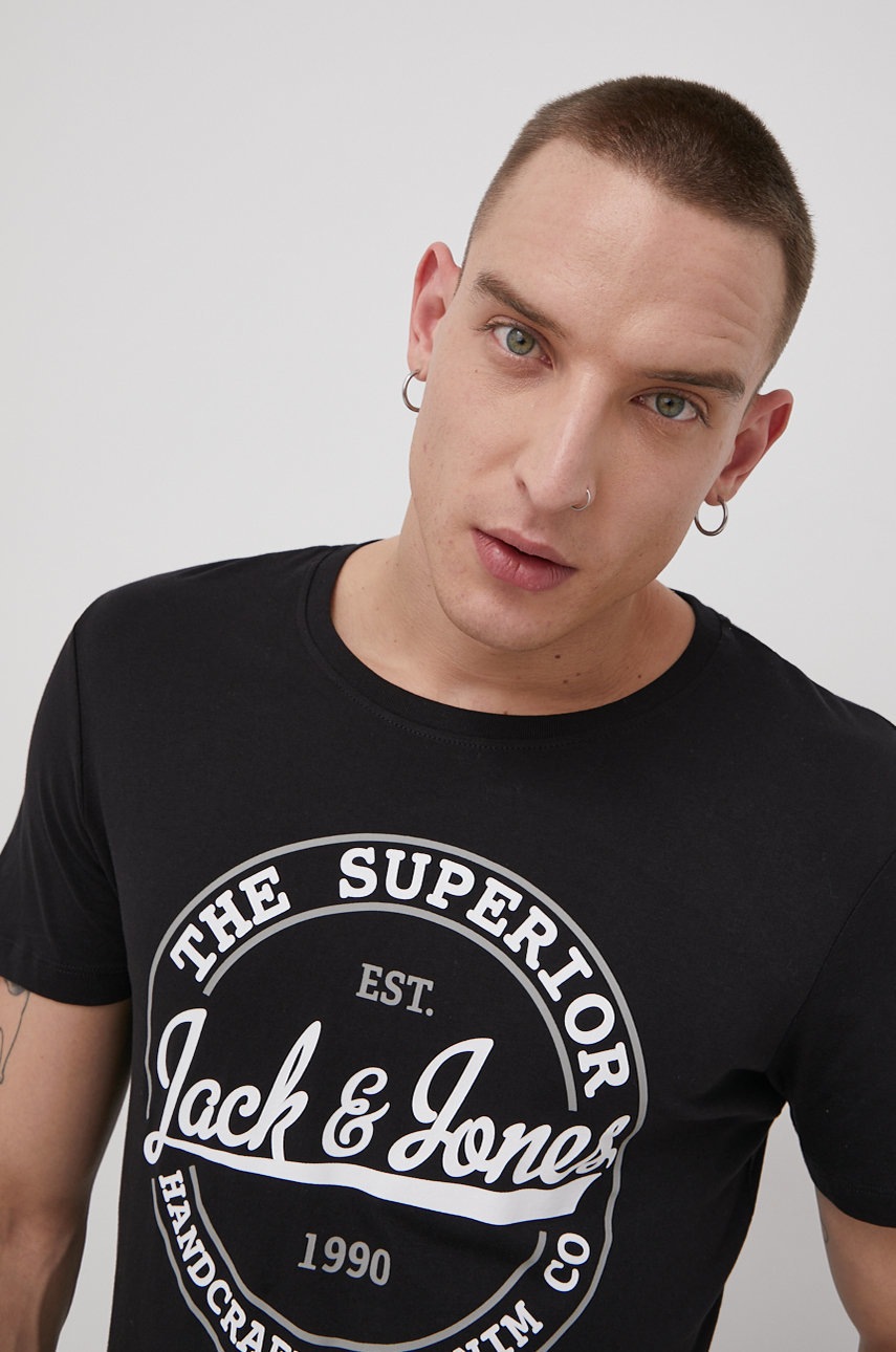 

Памучна тениска Jack & Jones в черно с принт, Черен