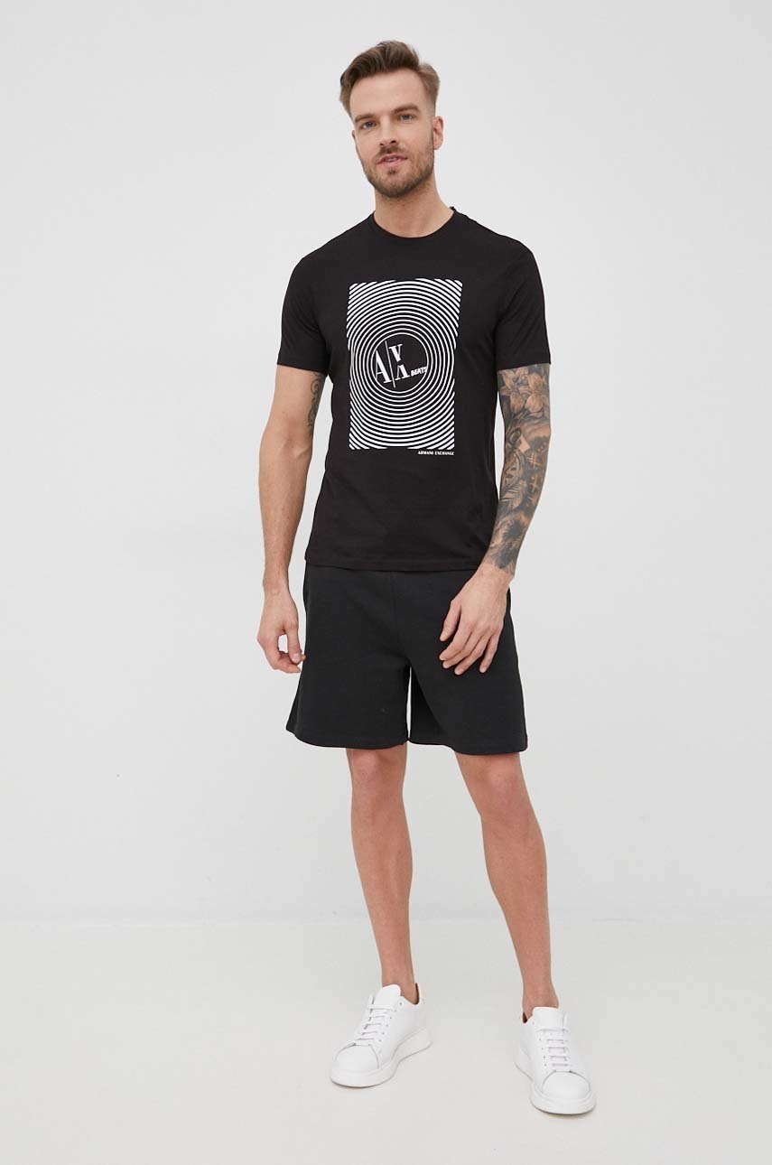 

Хлопковая футболка Armani Exchange цвет чёрный с принтом