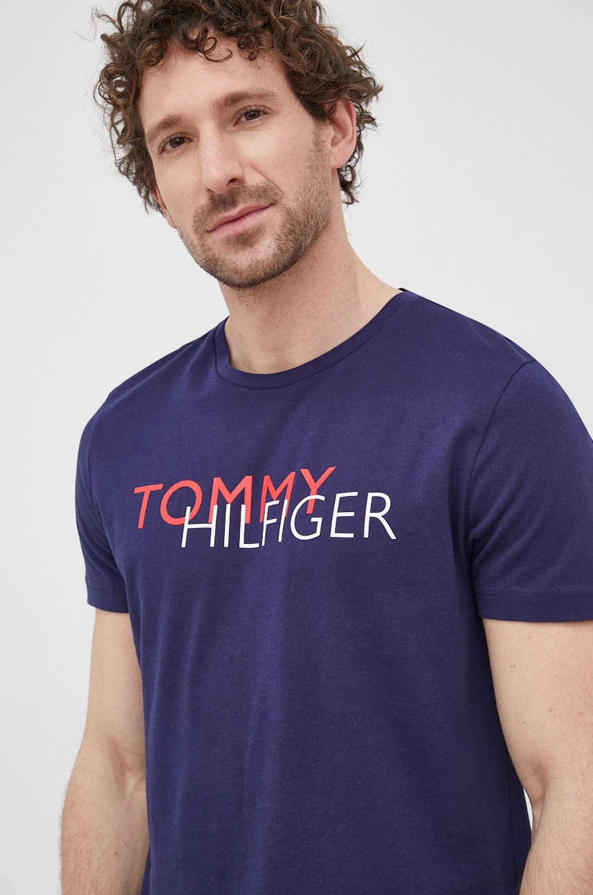 

Памучна тениска Tommy Hilfiger в тъмносиньо с принт, Тъмносин