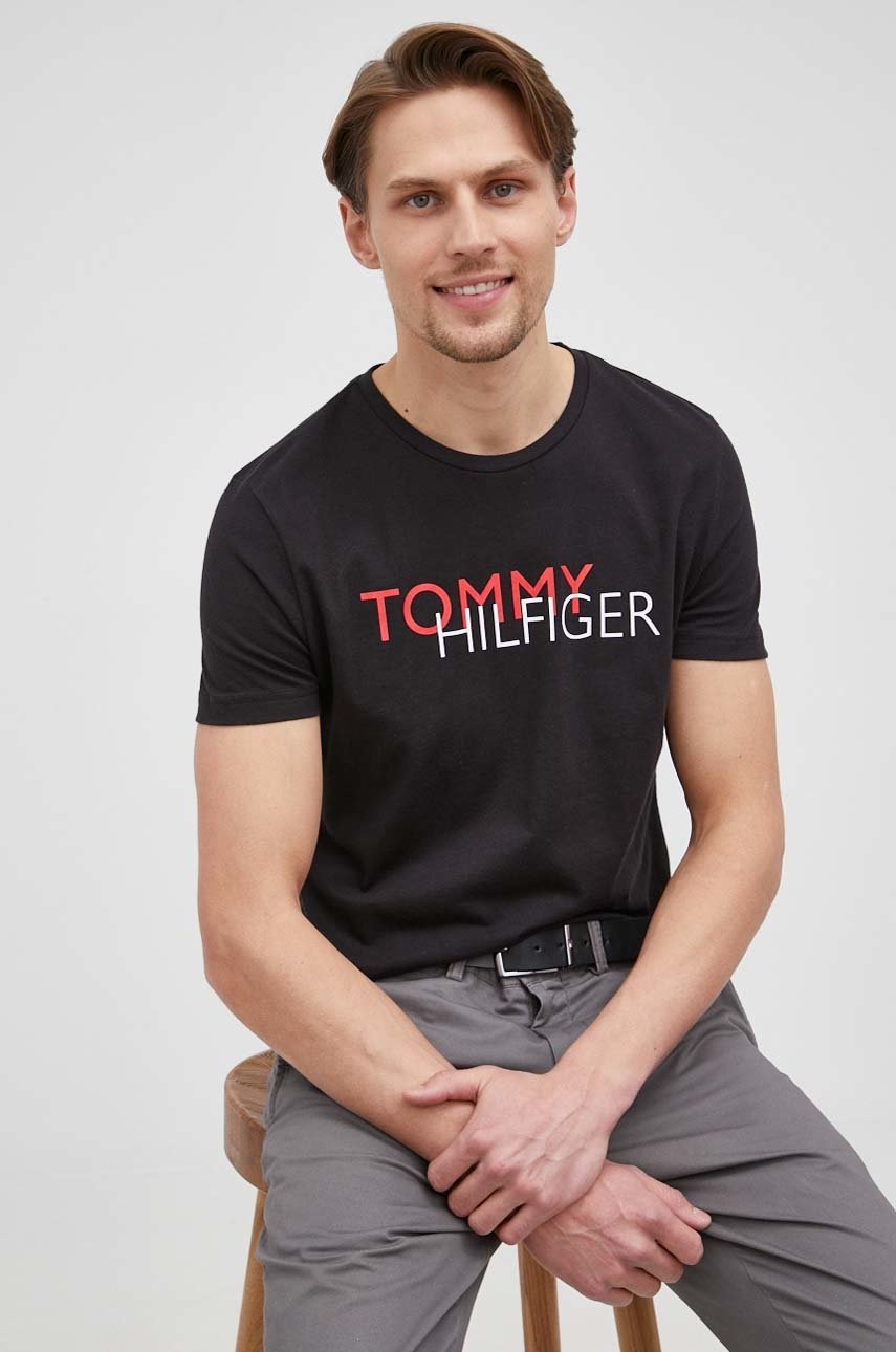 

Памучна тениска Tommy Hilfiger в черно с принт, Черен