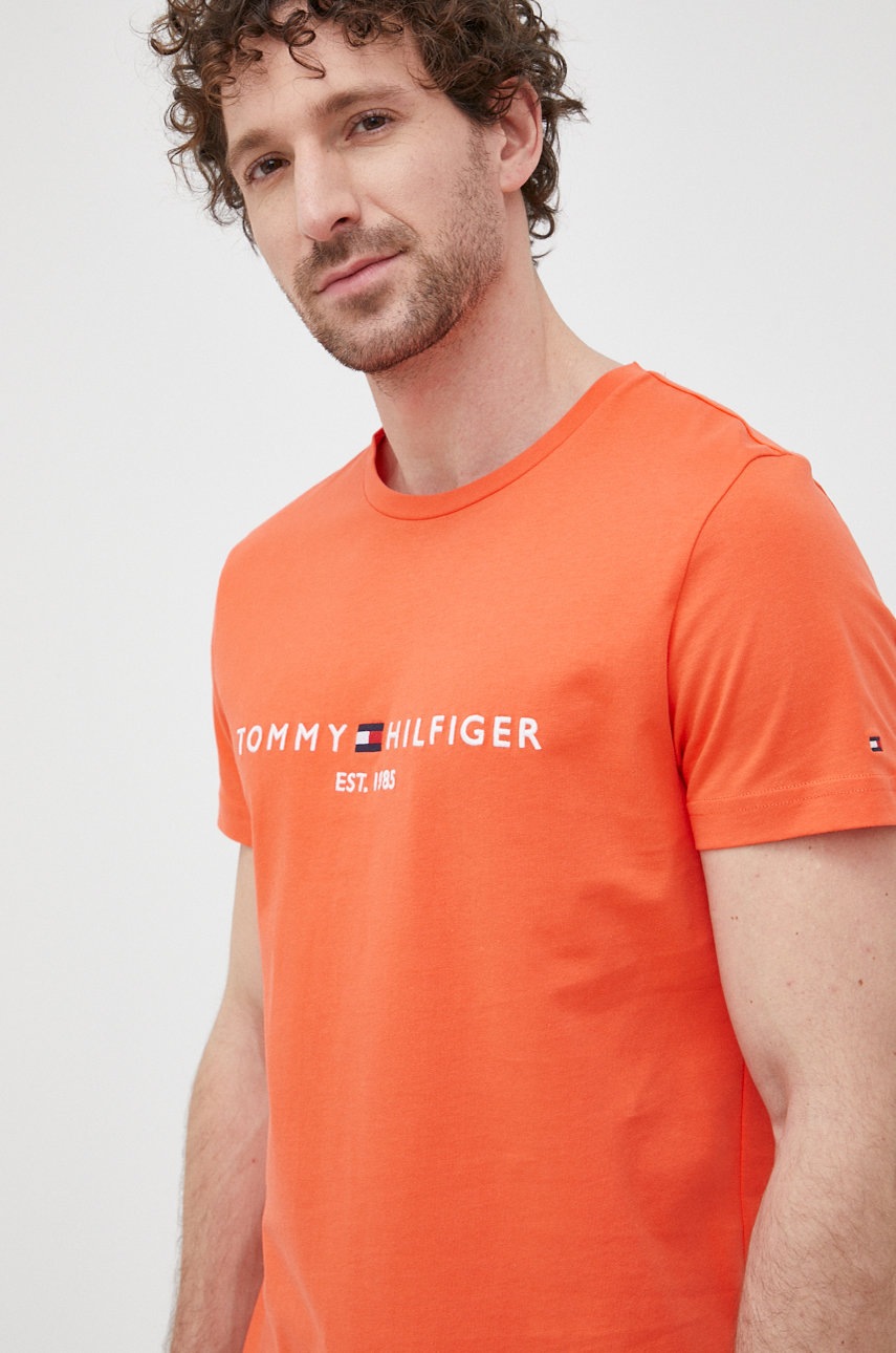 

Памучна тениска Tommy Hilfiger в оранжево с апликация, Оранжев
