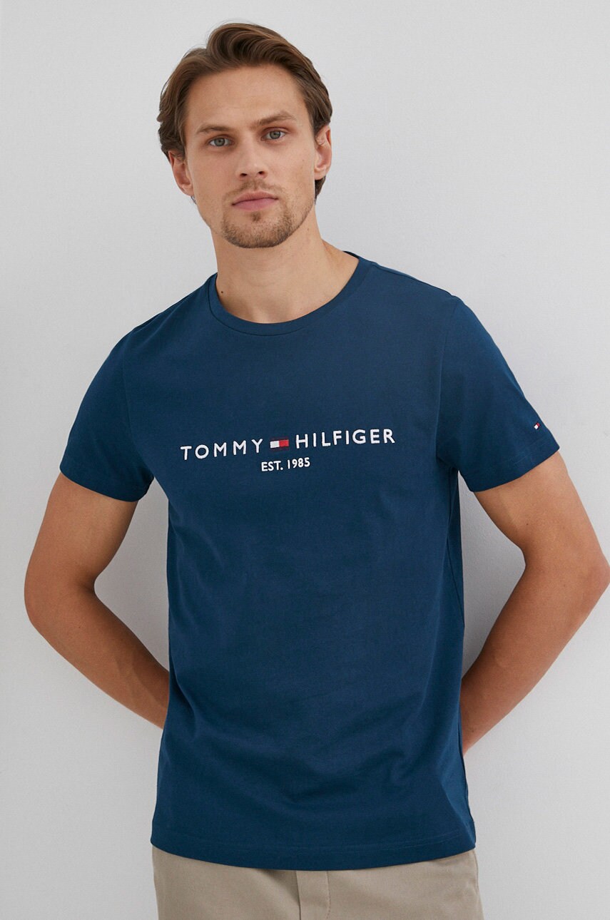 

Памучна тениска Tommy Hilfiger в тюркоазено с апликация, Тюркоазен
