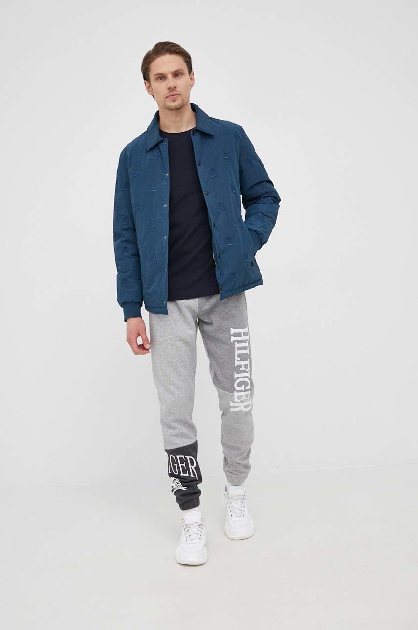 

Хлопковый лонгслив Tommy Hilfiger цвет синий однотонный