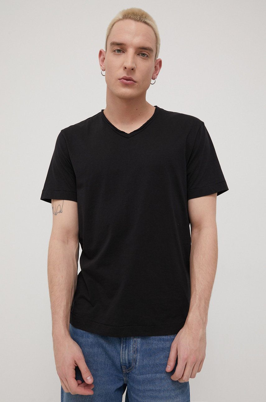 Only & Sons tricou barbati, culoarea negru, neted 2023 ❤️ Pret Super answear imagine noua 2022