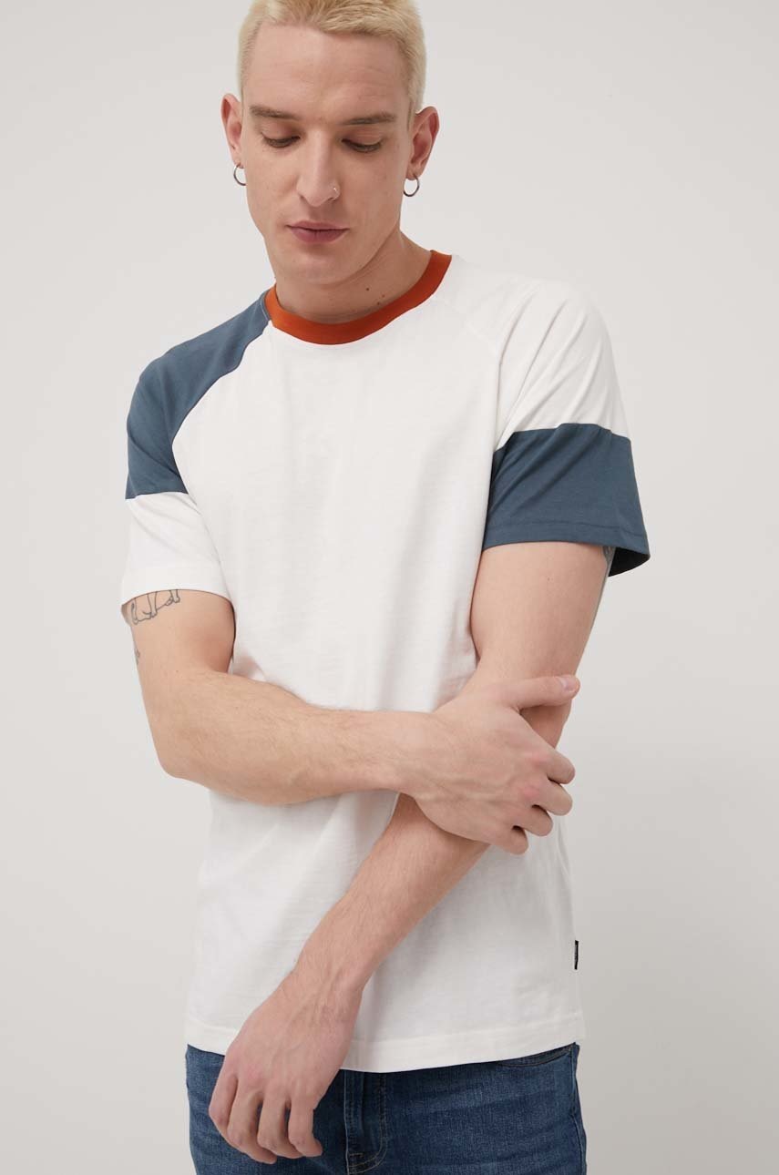 

Памучна тениска Only & Sons в бяло с десен, Бял
