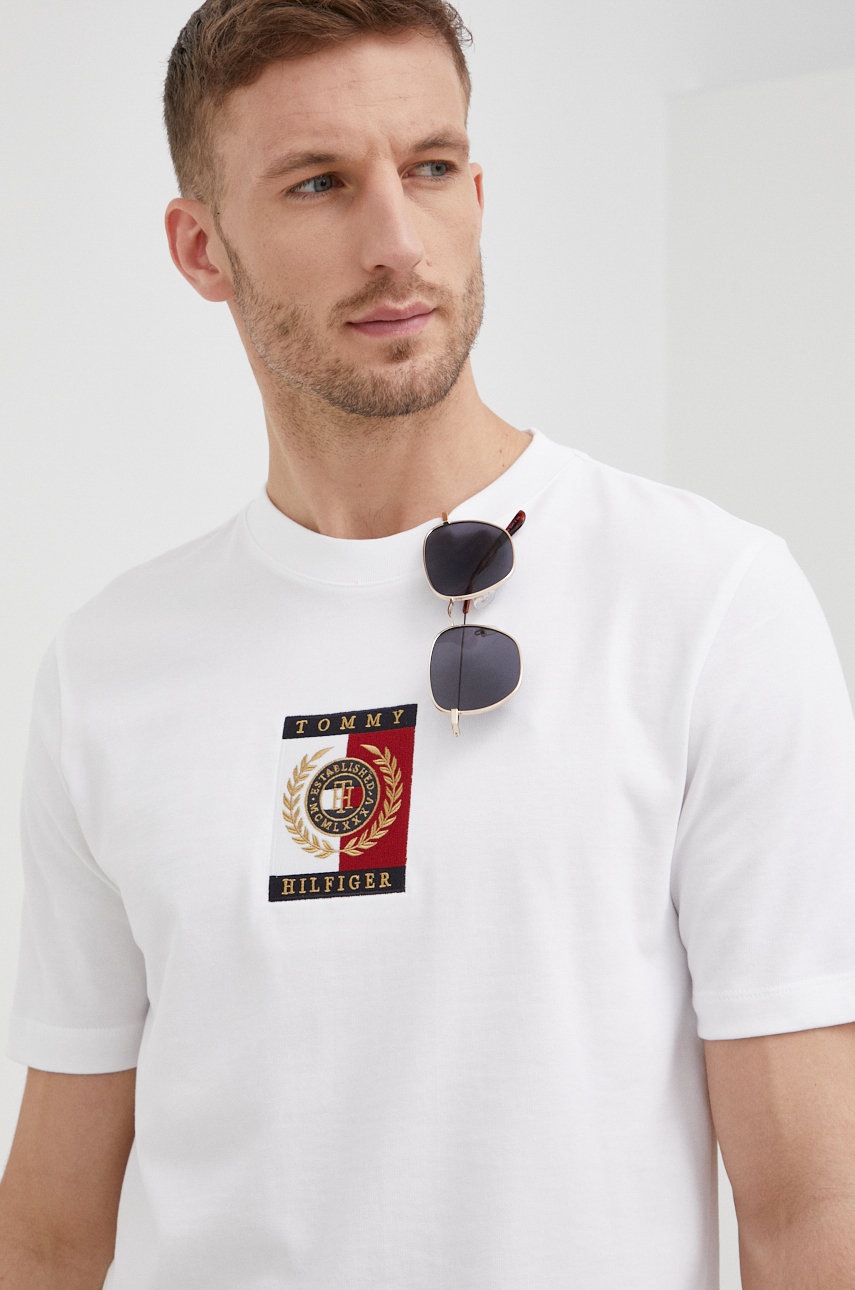 

Памучна тениска Tommy Hilfiger Icon в бяло с апликация, Бял
