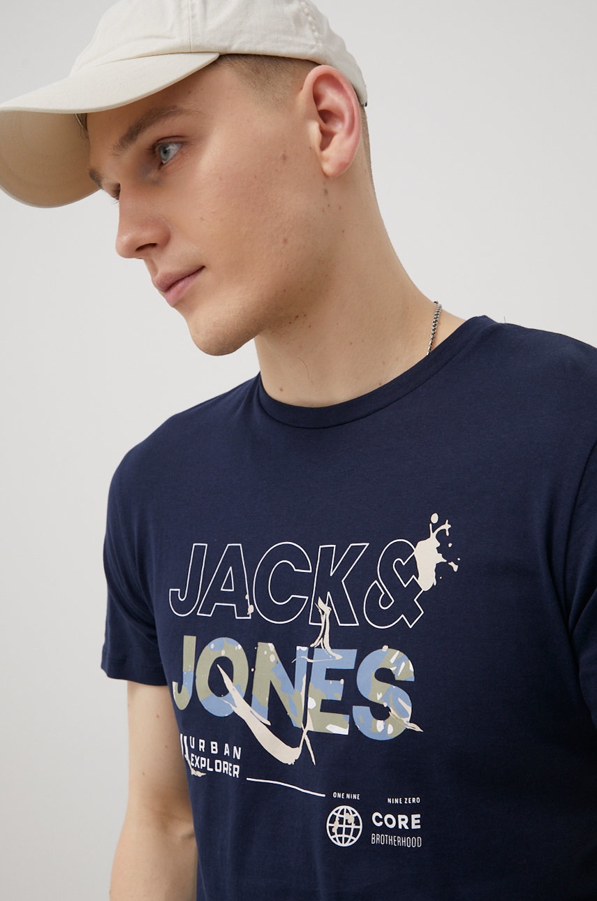 

Памучна тениска Jack & Jones в тъмносиньо с принт, Тъмносин