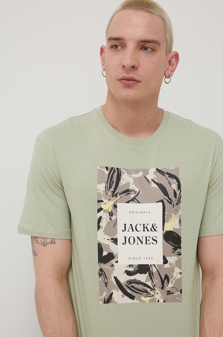 

Футболка Jack & Jones чоловічий колір зелений з принтом
