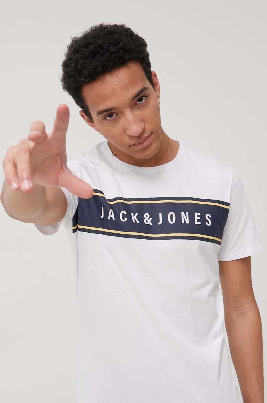 

Памучна тениска Jack & Jones в бяло с принт, Бял