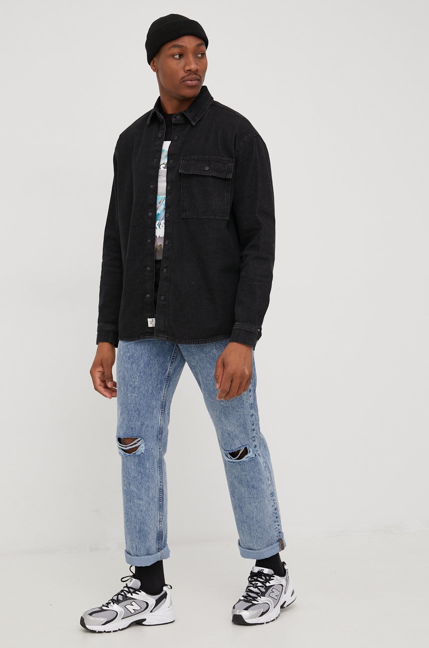 

Хлопковая футболка Jack & Jones цвет чёрный с принтом