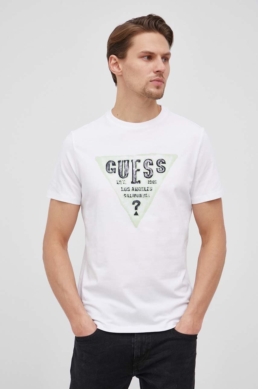 

Тениска Guess мъжки в бяло с принт, Бял