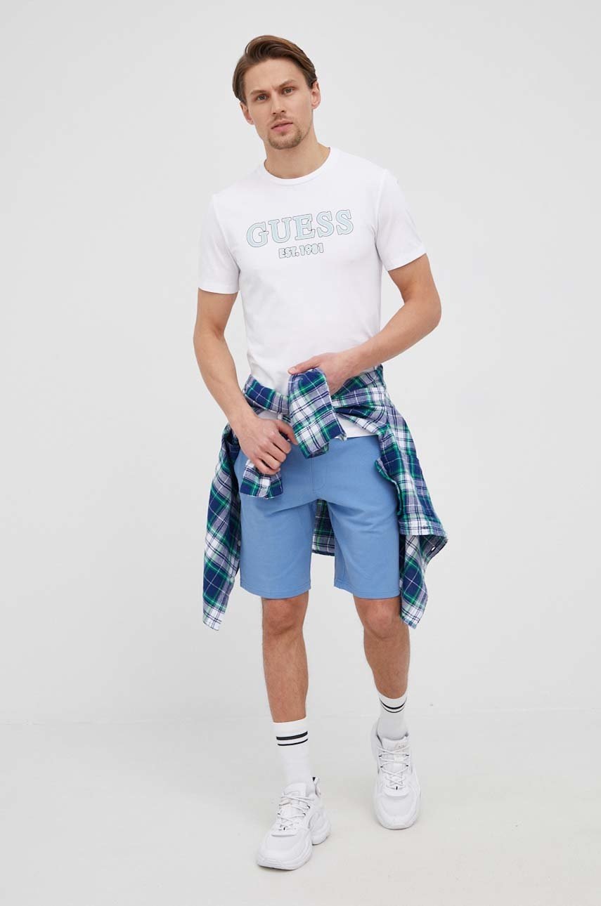 

Футболка Guess чоловічий колір білий з принтом