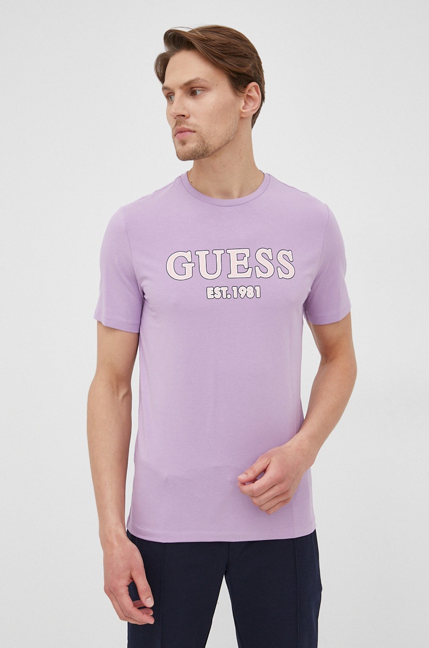 

Тениска Guess мъжки в лилаво с принт, Виолетов