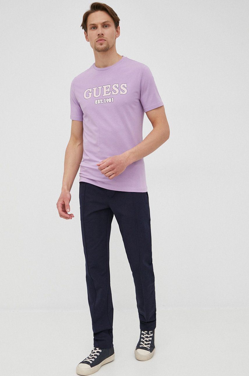 Guess t-shirt męski kolor fioletowy z nadrukiem