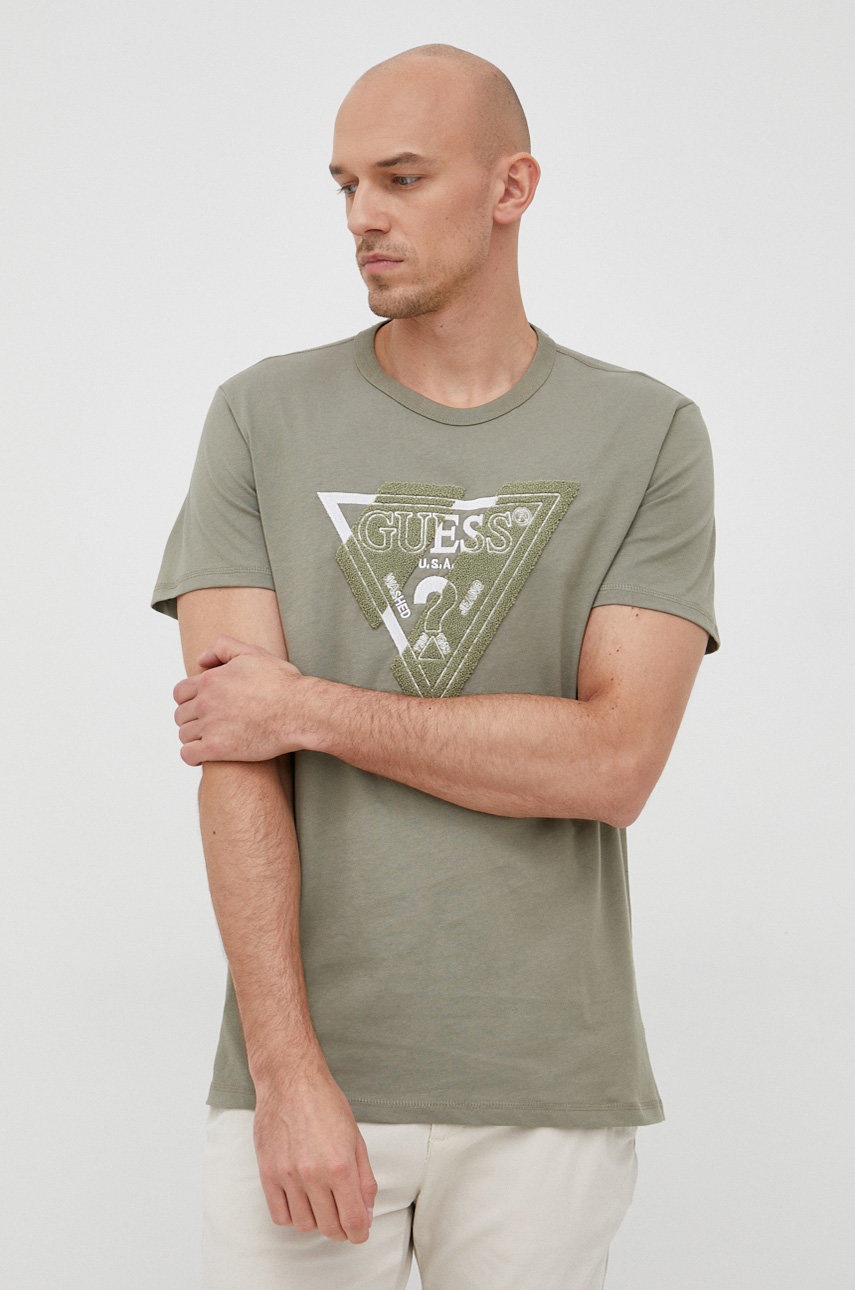 

Памучна тениска Guess в зелено с апликация, Зелен
