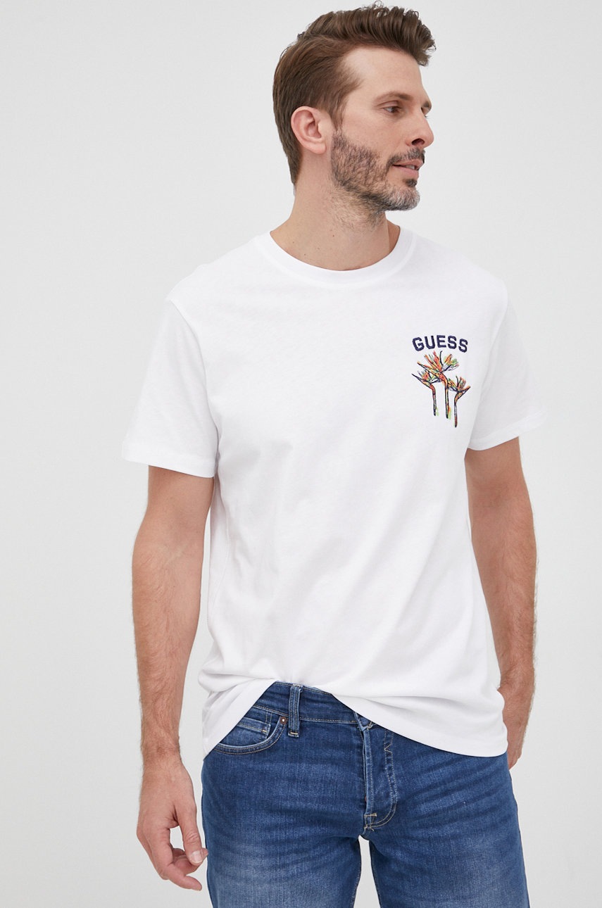 

Памучна тениска Guess в бяло с апликация, Бял