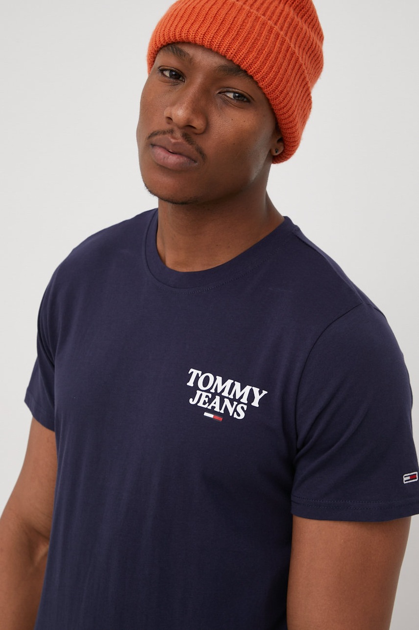 

Памучна тениска Tommy Jeans в тъмносиньо с принт, Тъмносин