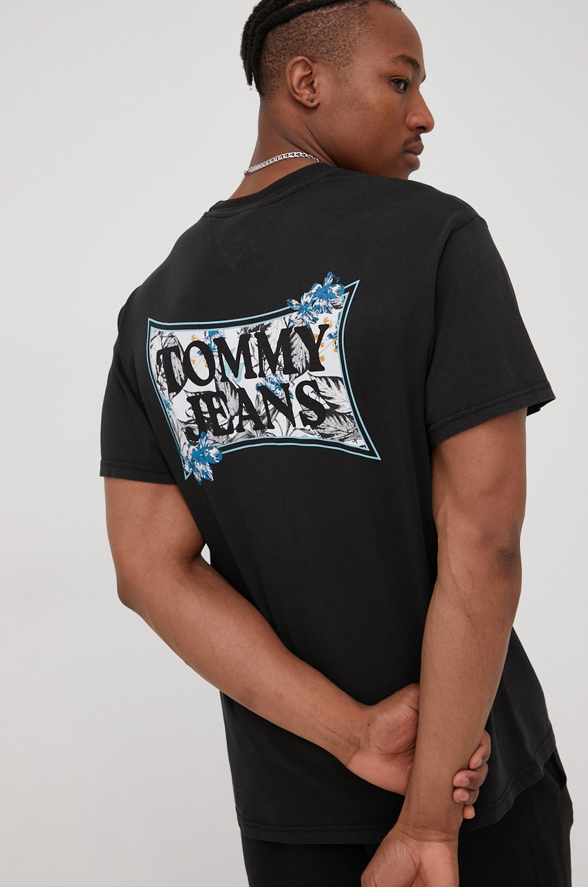 

Памучна тениска Tommy Jeans в черно с принт, Черен