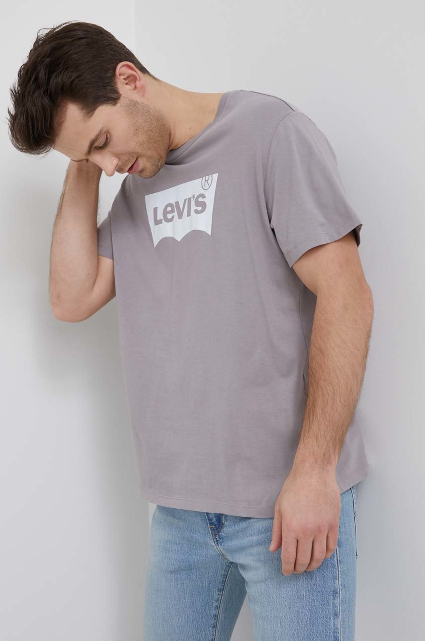 

Памучна тениска Levi's в сиво с принт, Сив