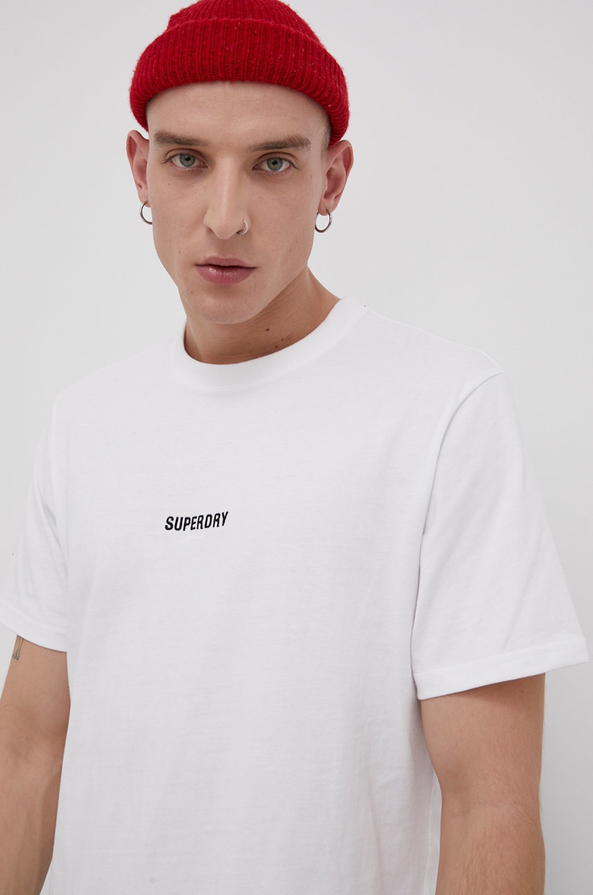 

Памучна тениска Superdry в бяло с апликация, Бял