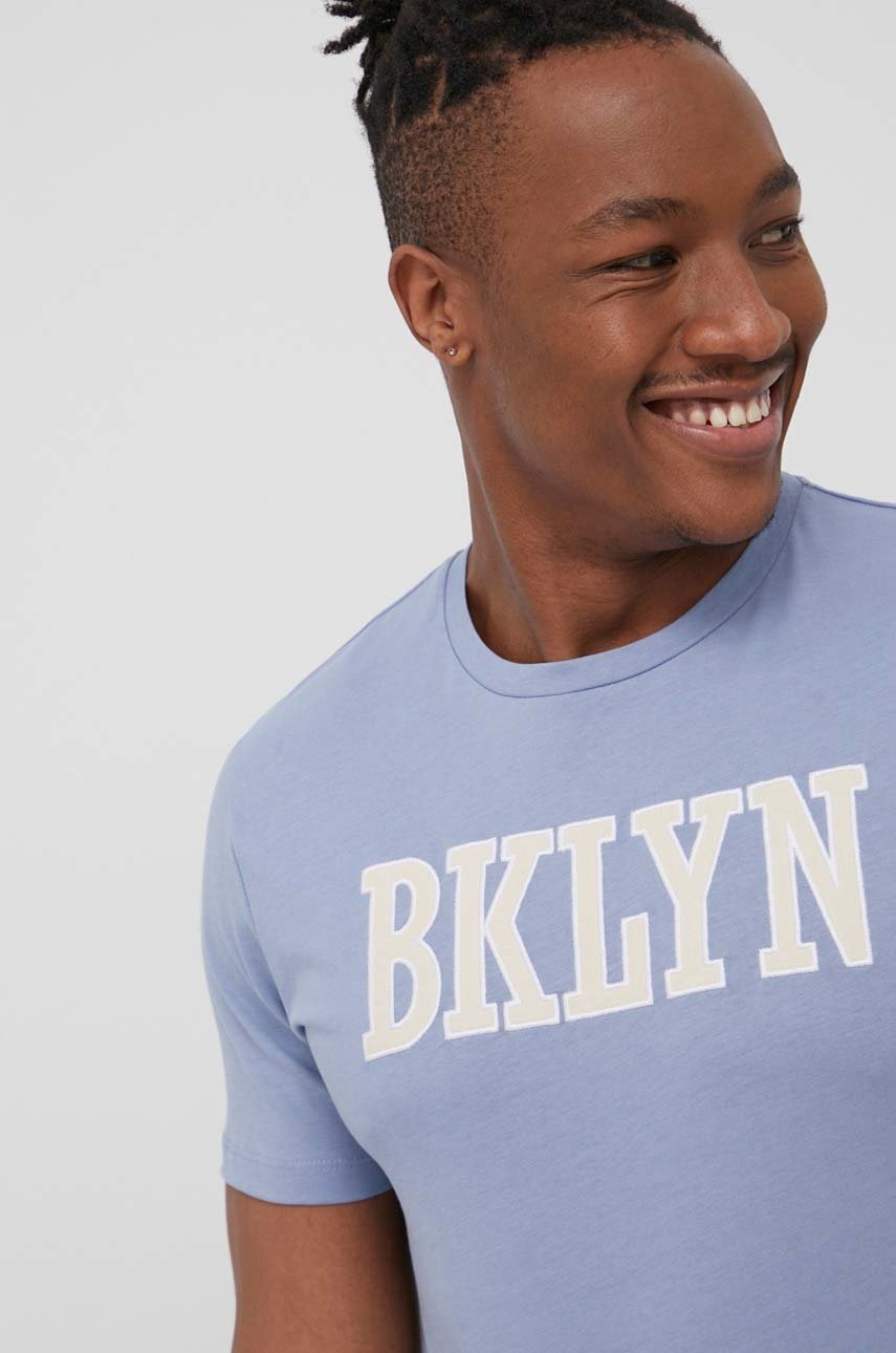 

Памучна тениска Produkt by Jack & Jones в лилаво с апликация, Син