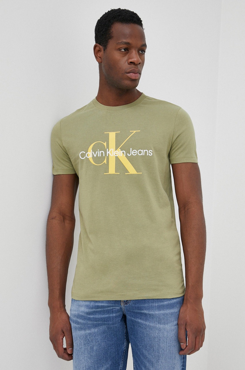 

Памучна тениска Calvin Klein Jeans в зелено с принт, Зелен