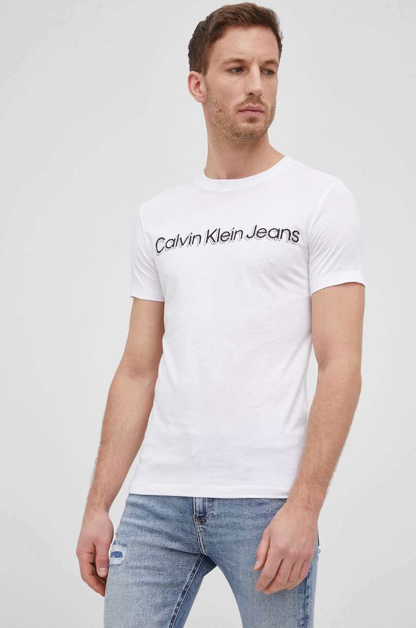 

Памучна тениска Calvin Klein Jeans в бяло с принт, Бял