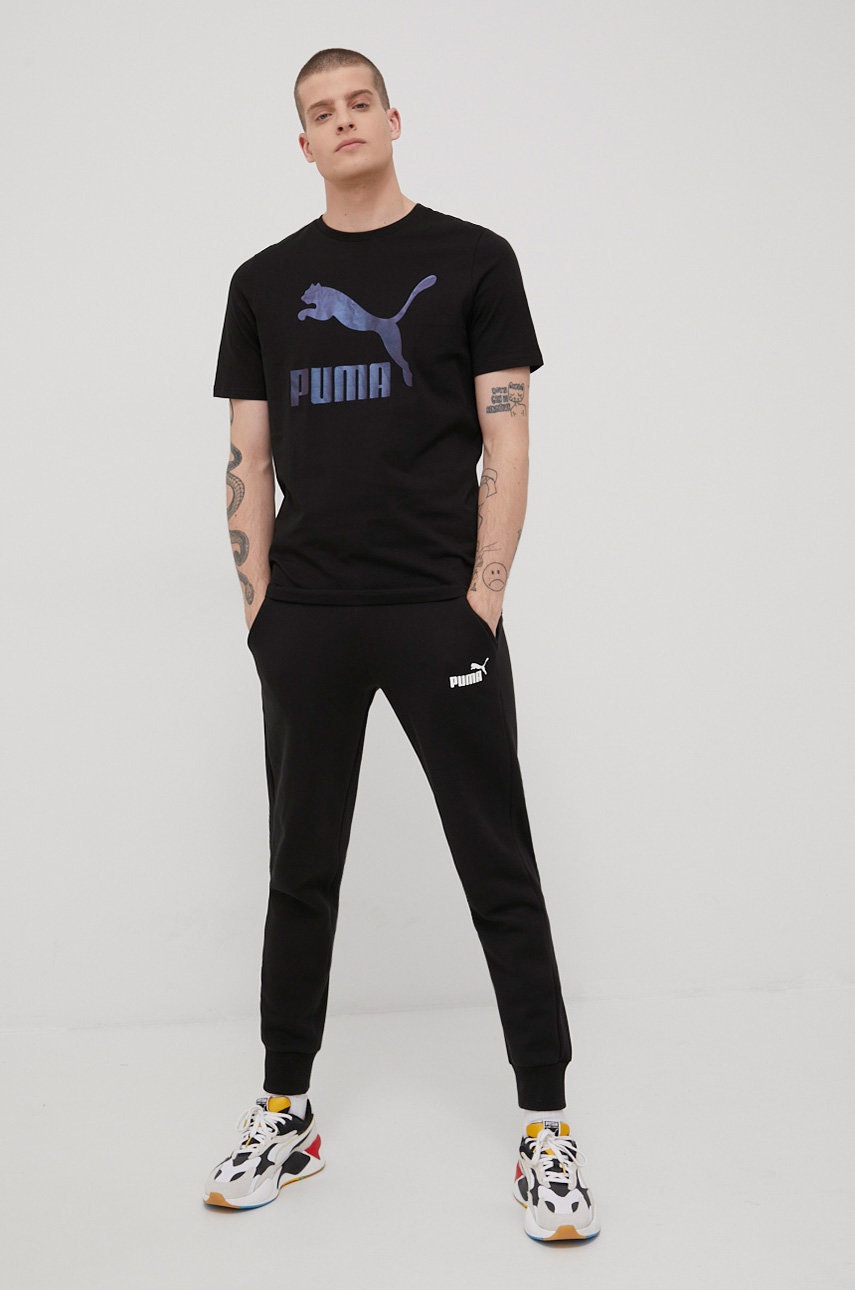 

Хлопковая футболка Puma 534711 цвет чёрный с принтом