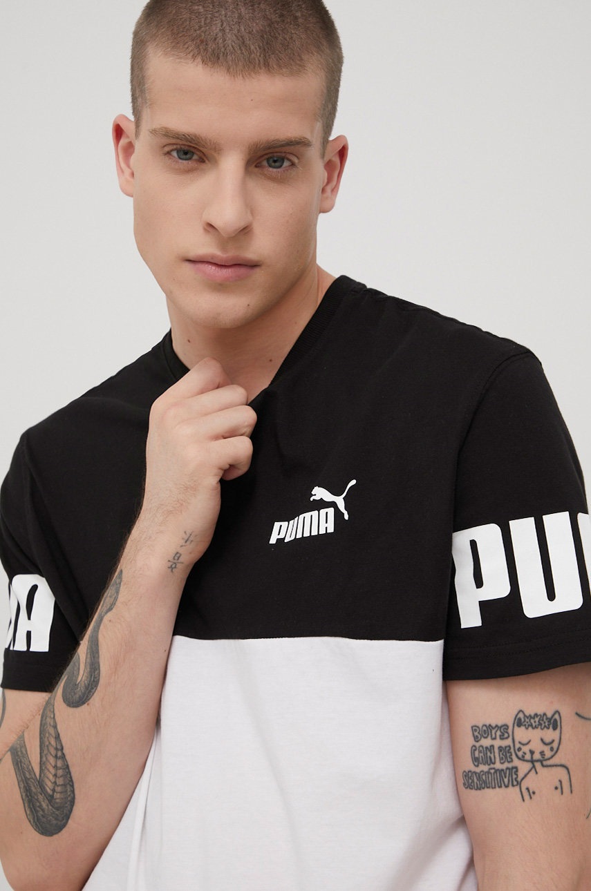 

Памучна тениска Puma в черно с принт, Черен