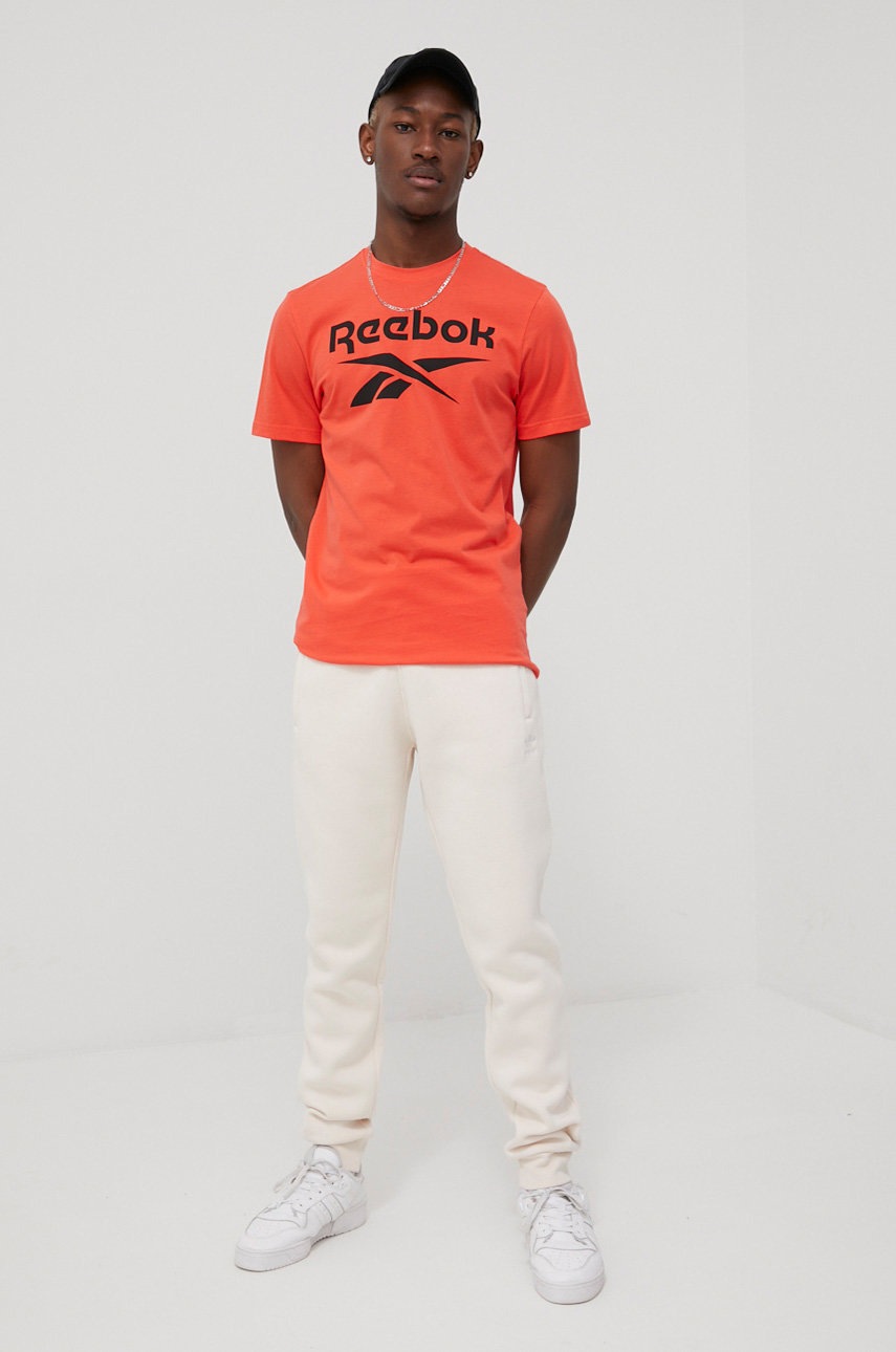 

Хлопковая футболка Reebok HF0772 цвет красный с принтом
