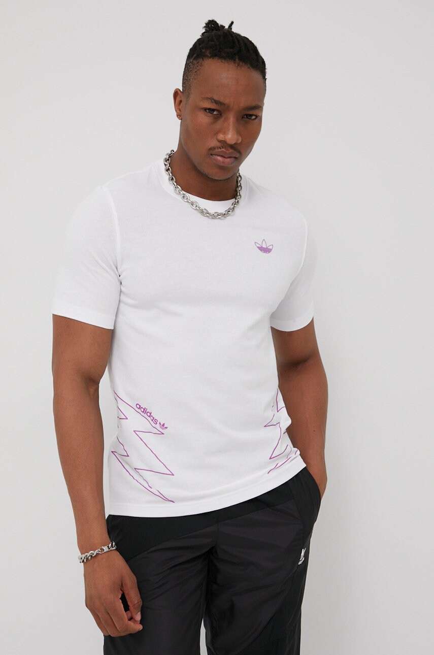 

Памучна тениска adidas Originals HE4713 в бяло с принт, Бял