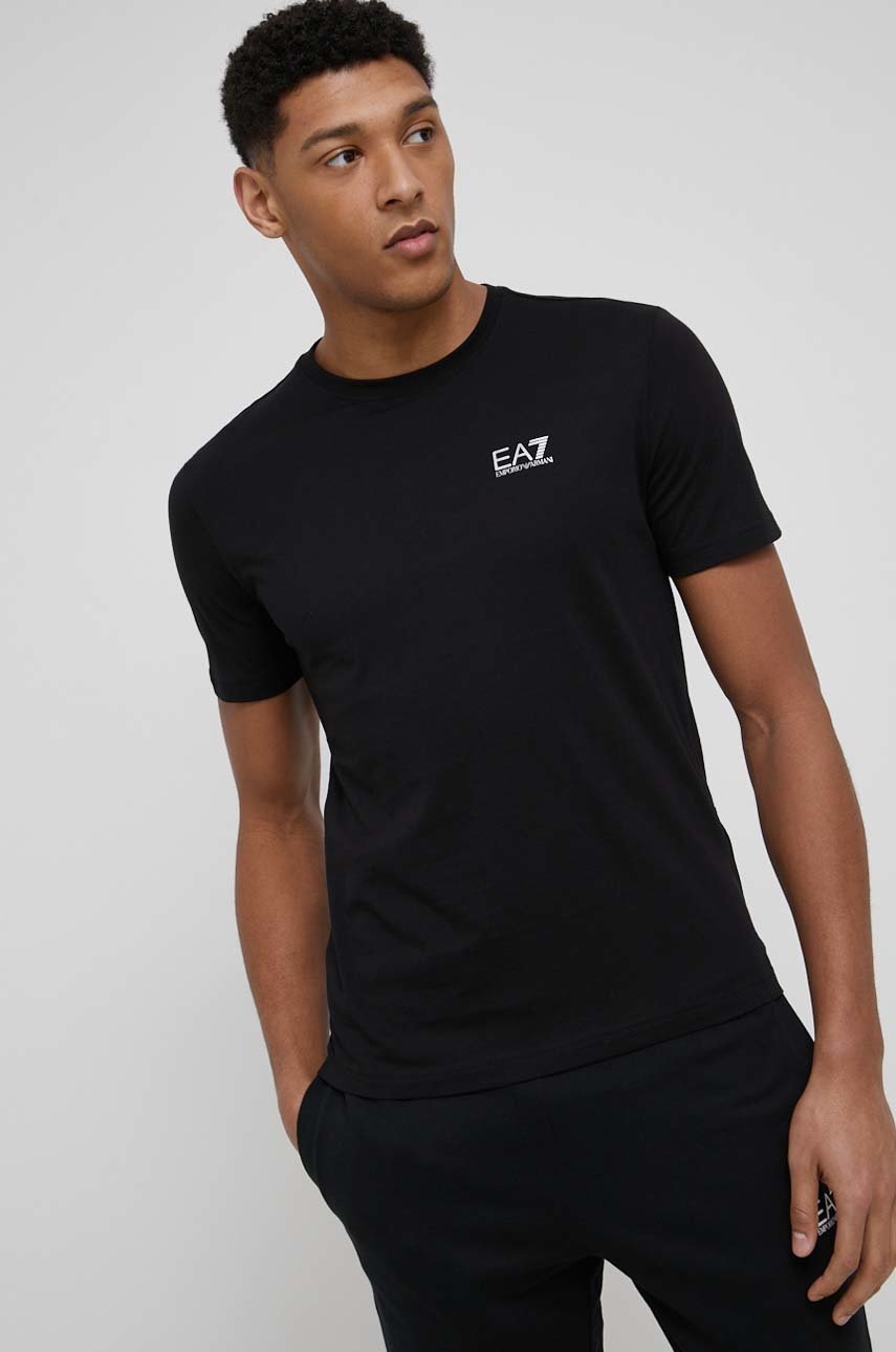 

Памучна тениска EA7 Emporio Armani в черно с принт, Черен