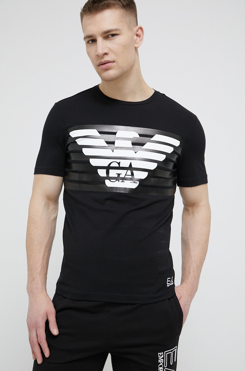 

Тениска EA7 Emporio Armani мъжка в черно с изчистен дизайн, Черен