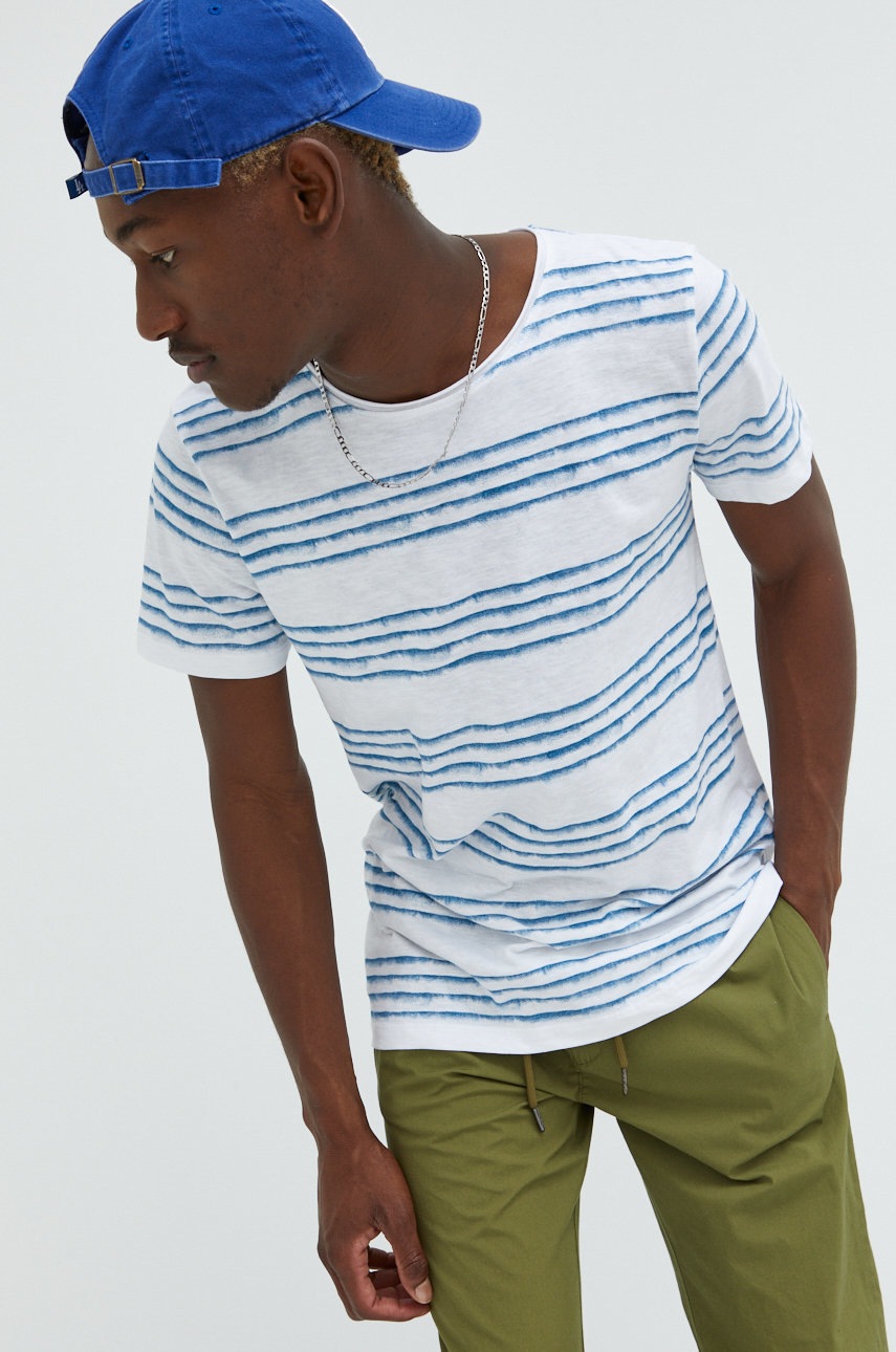 

Памучна тениска Tom Tailor с десен, Син