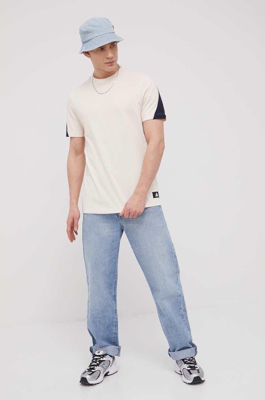 Adidas performance tricou barbati, culoarea bej, neted