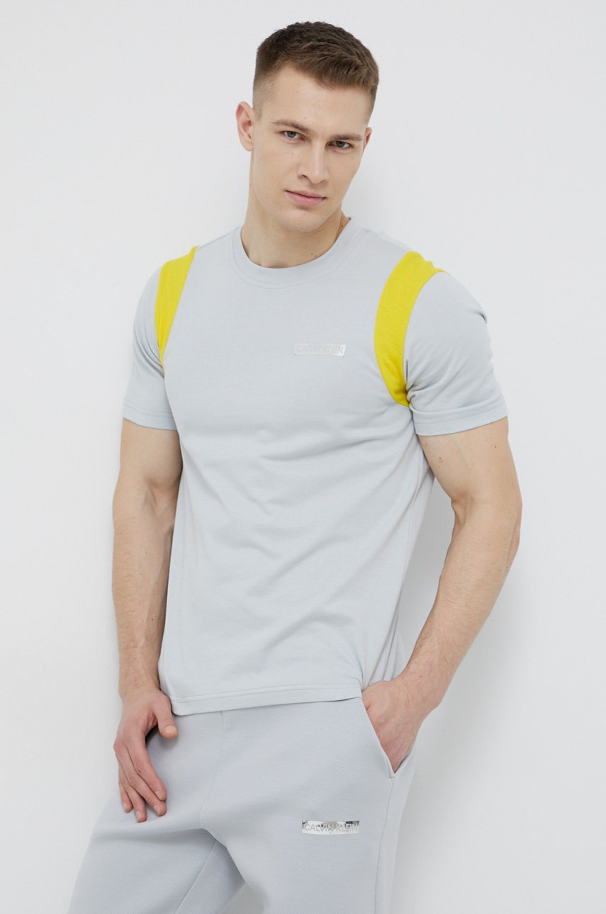 

Тениска Calvin Klein Performance мъжка в сиво с изчистен дизайн, Сив