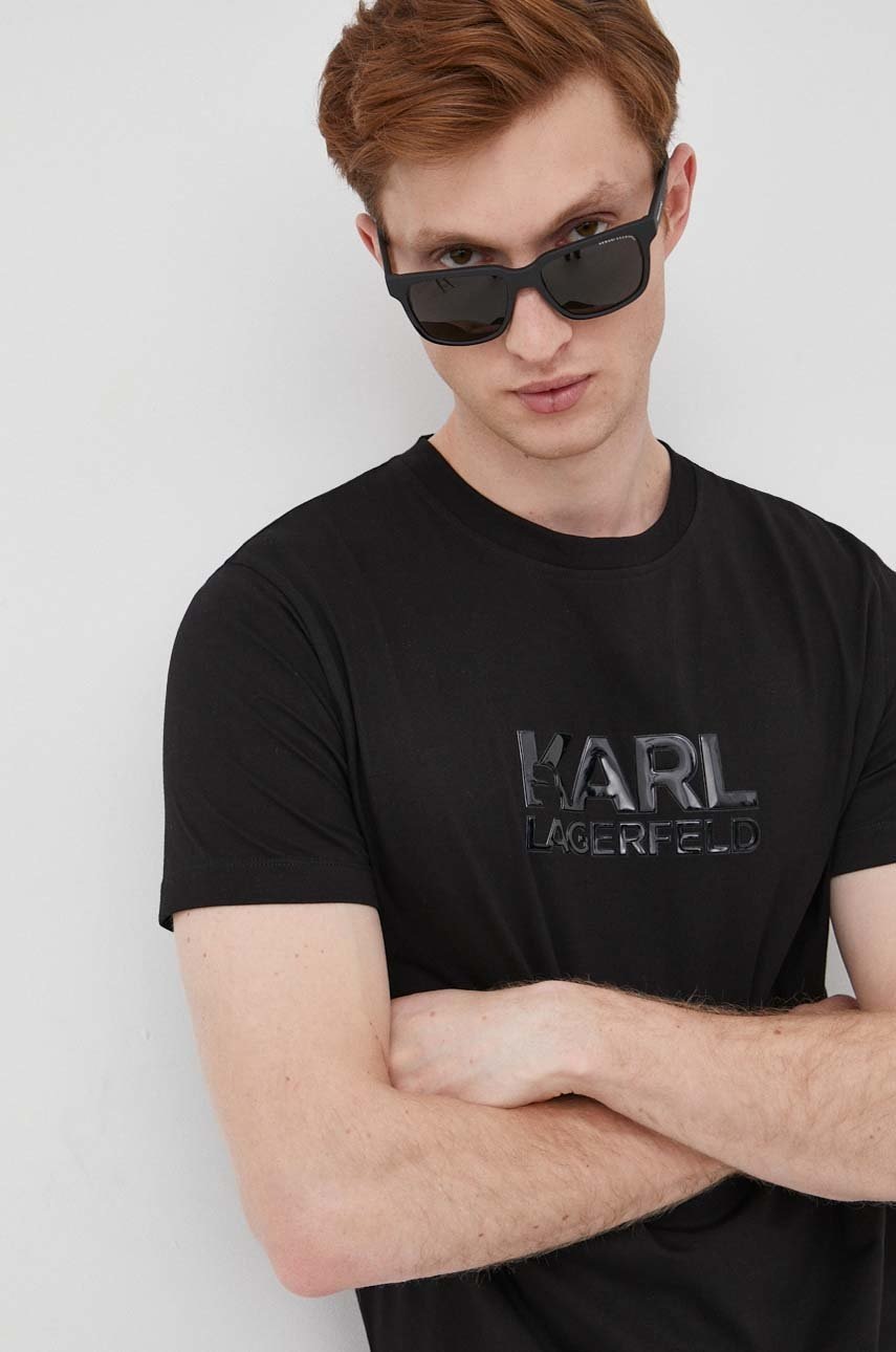 

Памучна тениска Karl Lagerfeld в черно с апликация, Черен