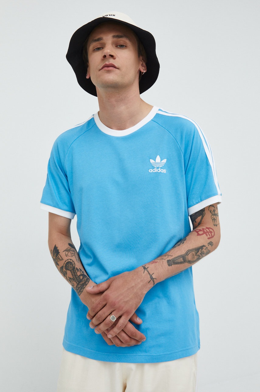 

Тениска adidas Originals Adicolor с изчистен дизайн, Син