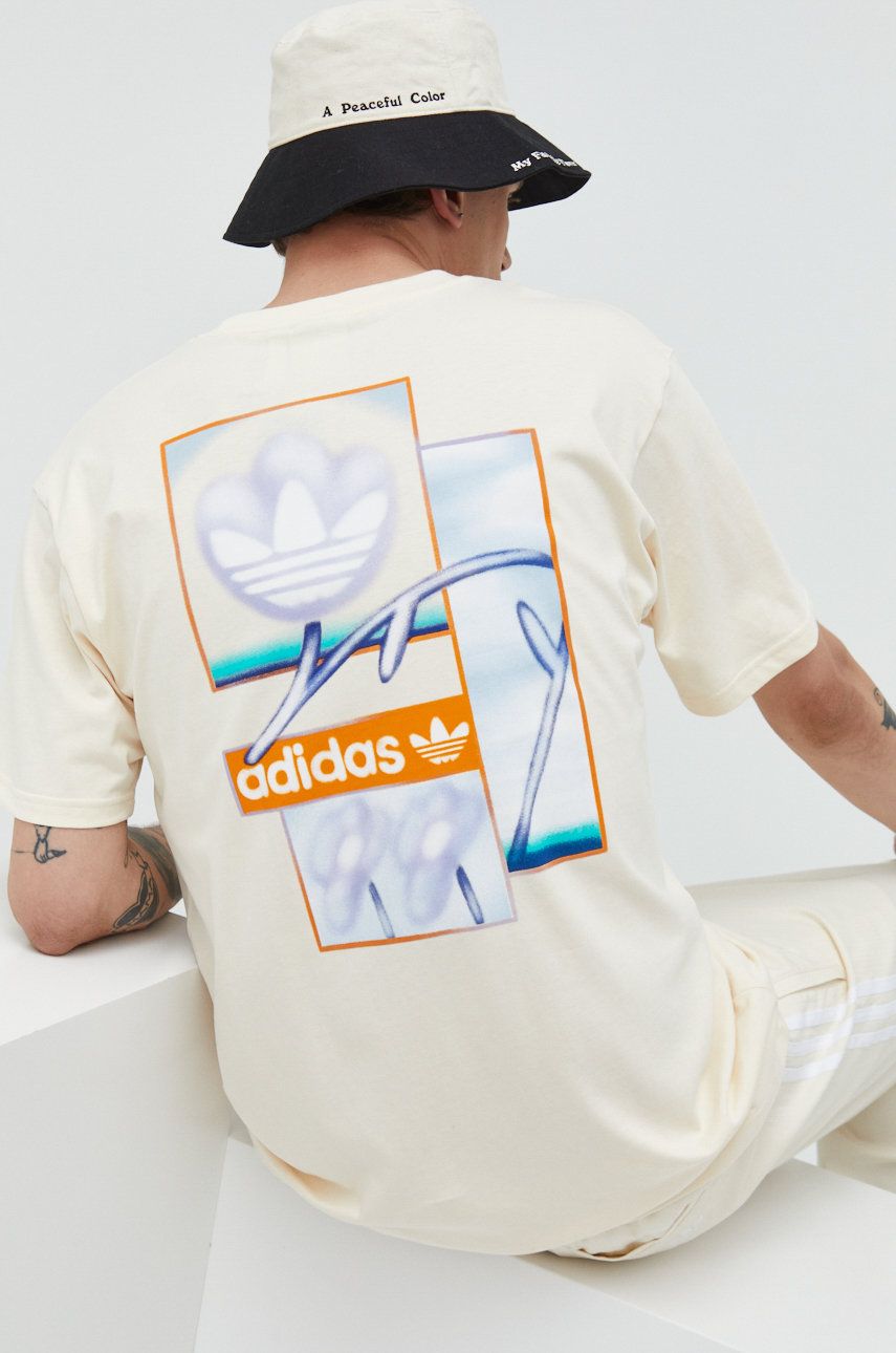 

Памучна тениска adidas Originals в бежово с принт, Бежов