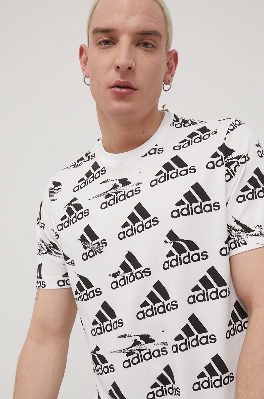 

Бавовняна футболка adidas колір білий візерунок
