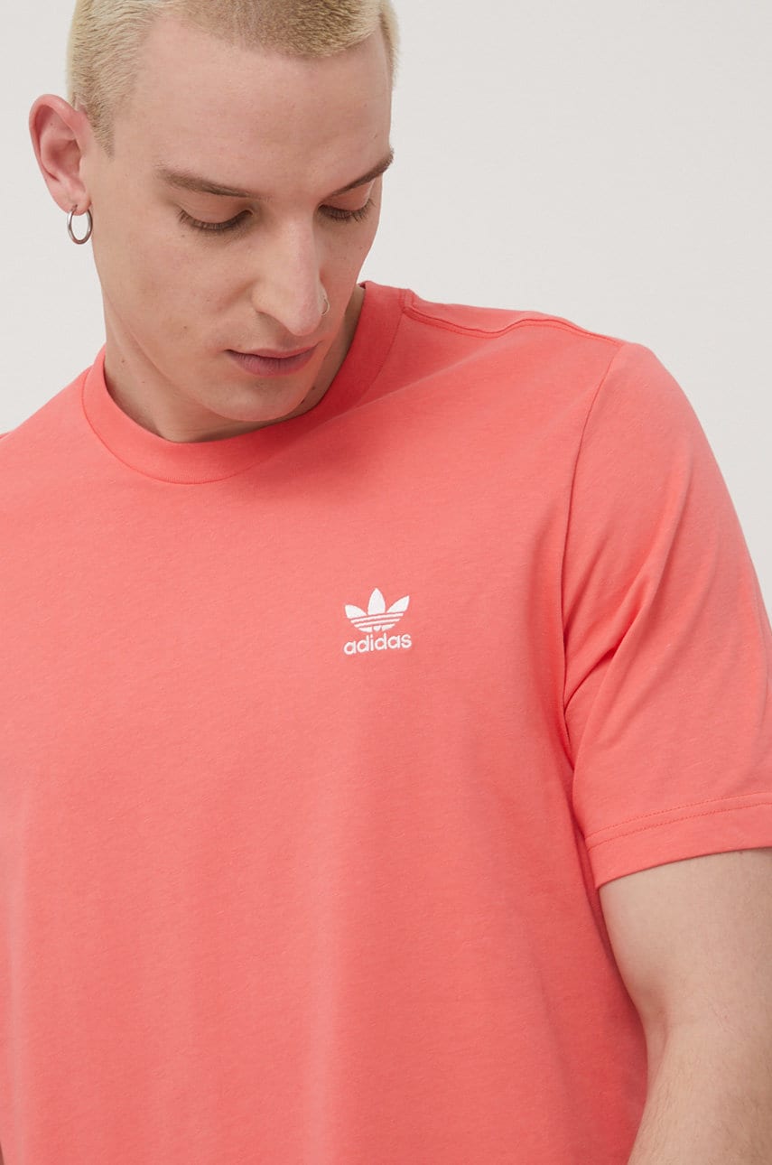 

Хлопковая футболка adidas Originals Adicolor цвет оранжевый однотонная