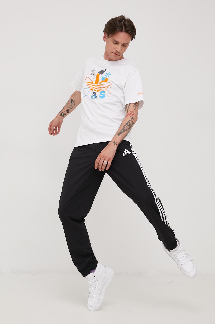 

Бавовняна футболка adidas Originals HC2137 колір білий з принтом