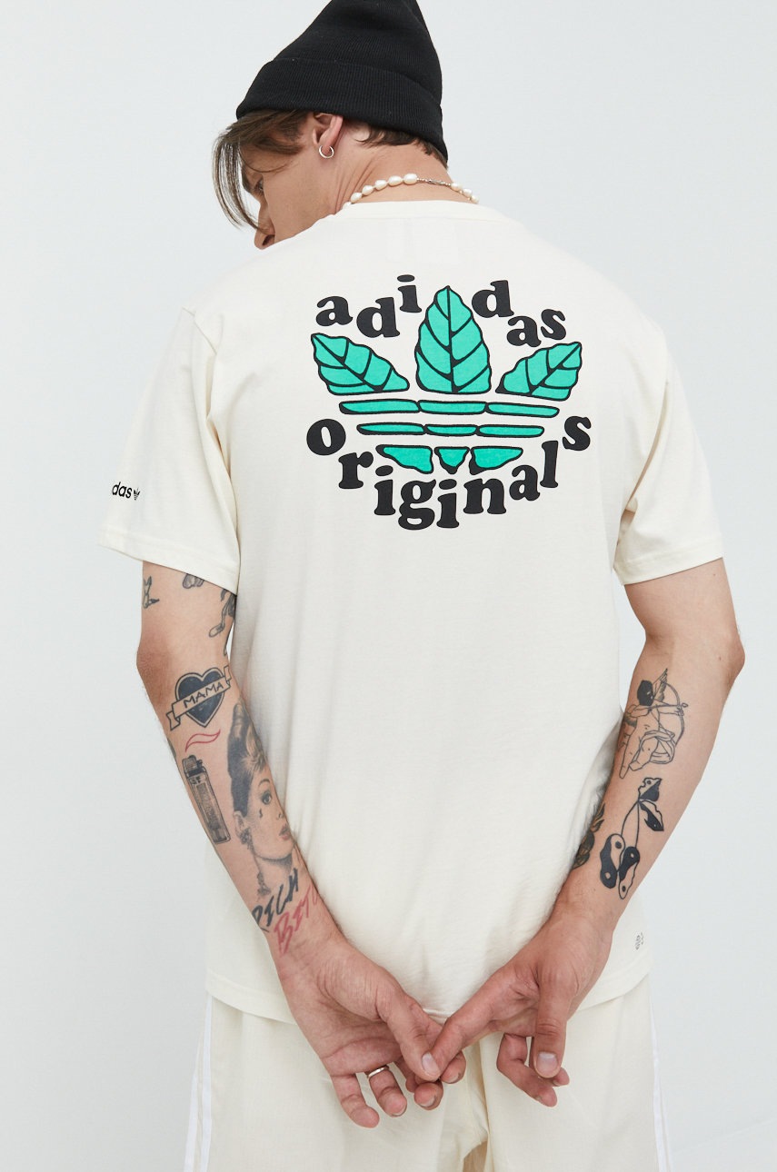 

Памучна тениска adidas Originals в бежово с принт, Бежов